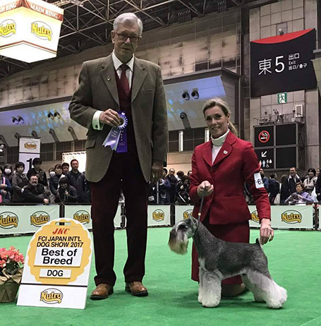 Bob and Group 3 with Ch  Cherry Field Fly Away